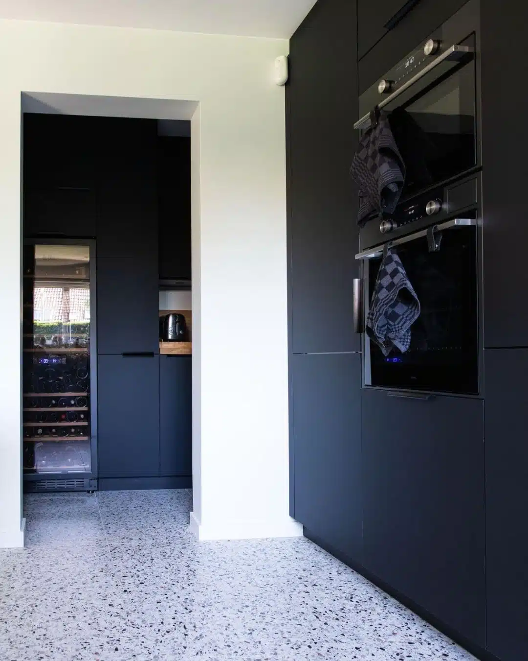 acces cellier cuisine cuisine après travaux avec accès cellier