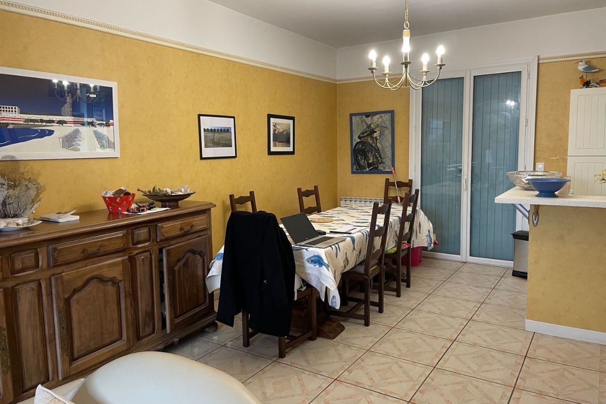 moderniser-maison-ancienne-salleamanger-avant moderniser maison ancienne salle à manger avant